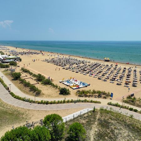 Il Tridente Hotel Bibione Dış mekan fotoğraf