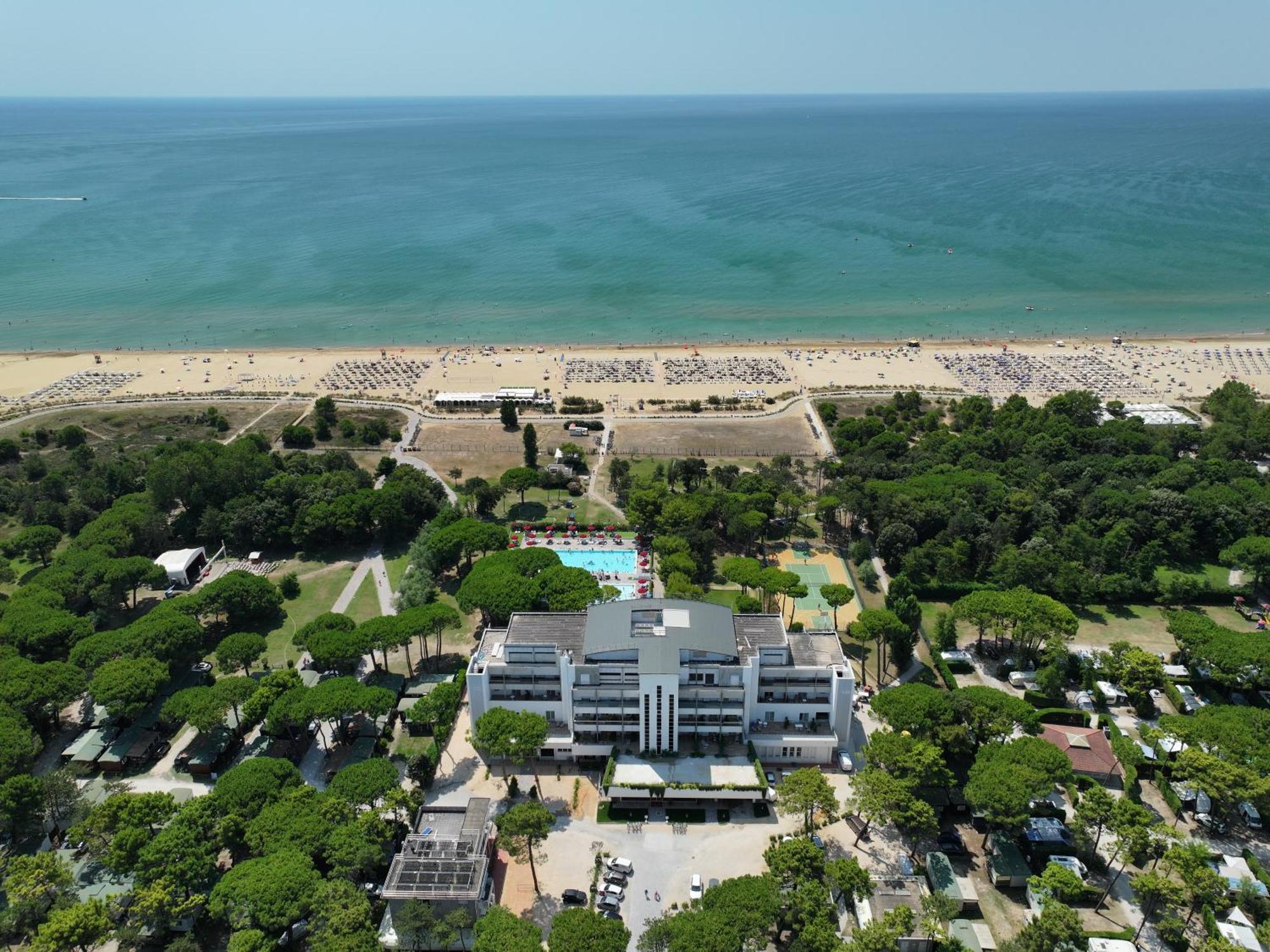 Il Tridente Hotel Bibione Dış mekan fotoğraf