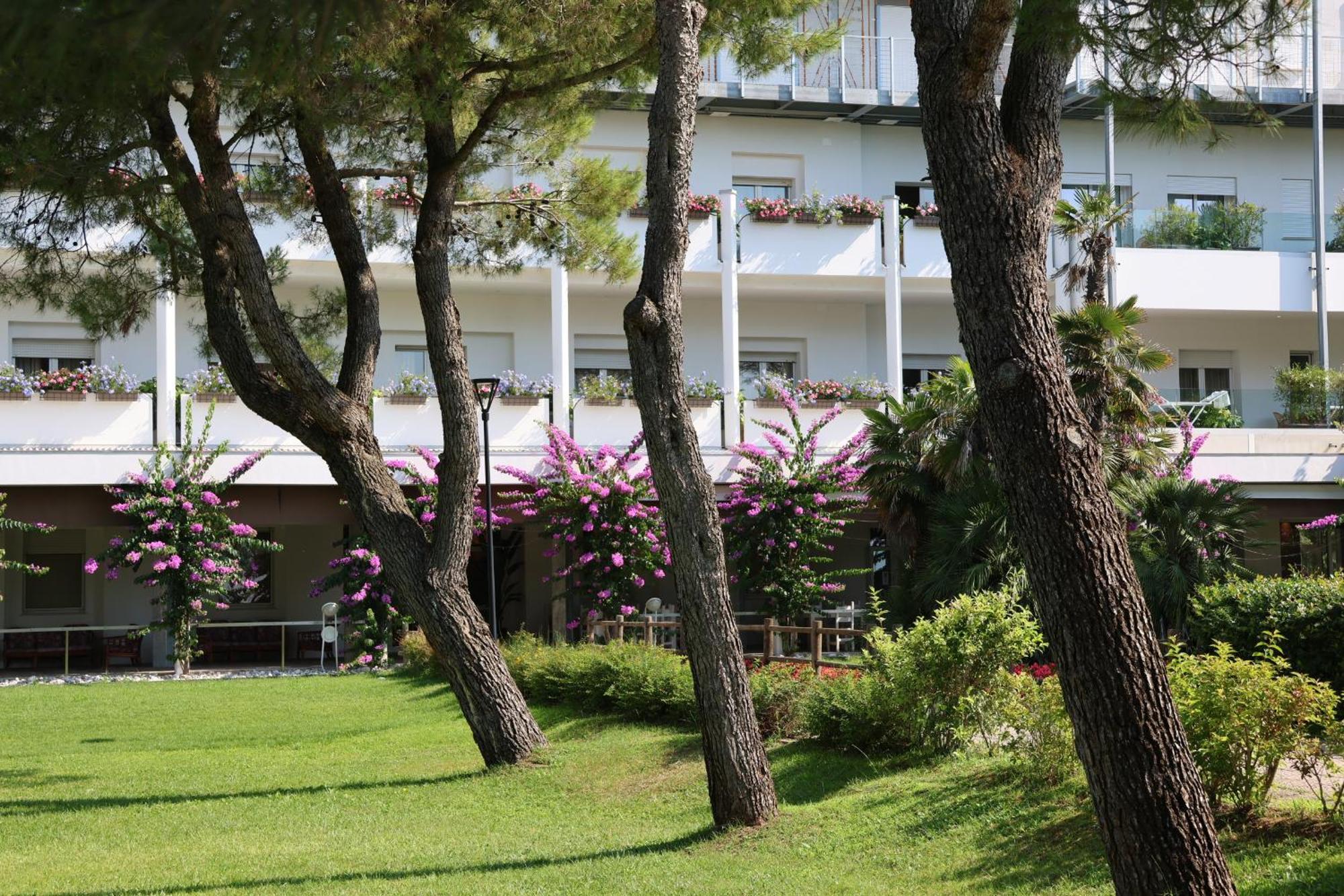 Il Tridente Hotel Bibione Dış mekan fotoğraf