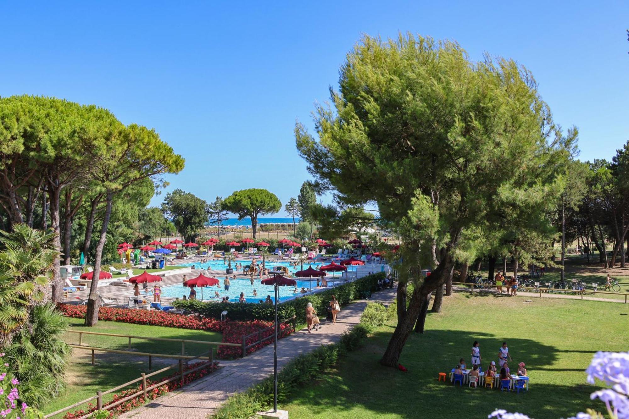 Il Tridente Hotel Bibione Dış mekan fotoğraf